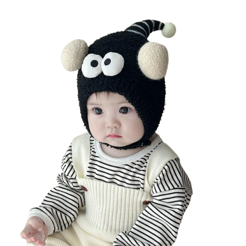 Super cute and quirky woolen earmuff hat for babies and toddlers, perfect for autumn and winter. Warm and fluffy baby hat for boys and girls.