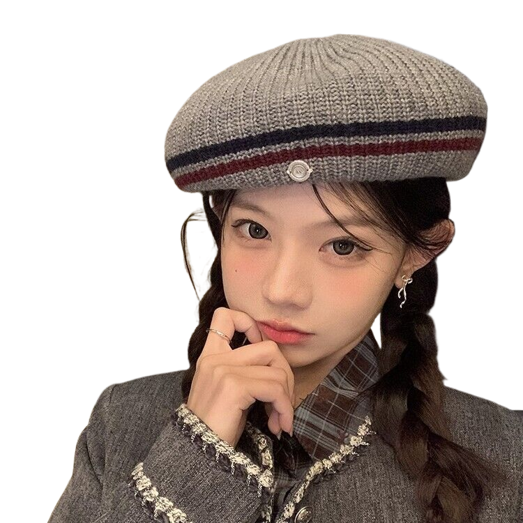 Early autumn vintage striped knitted hat, small head circumference wool hat, warm and stylish for autumn and winter, flattering and makes your face look smaller.